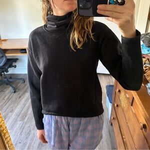 Black Arc’teryx Fleece